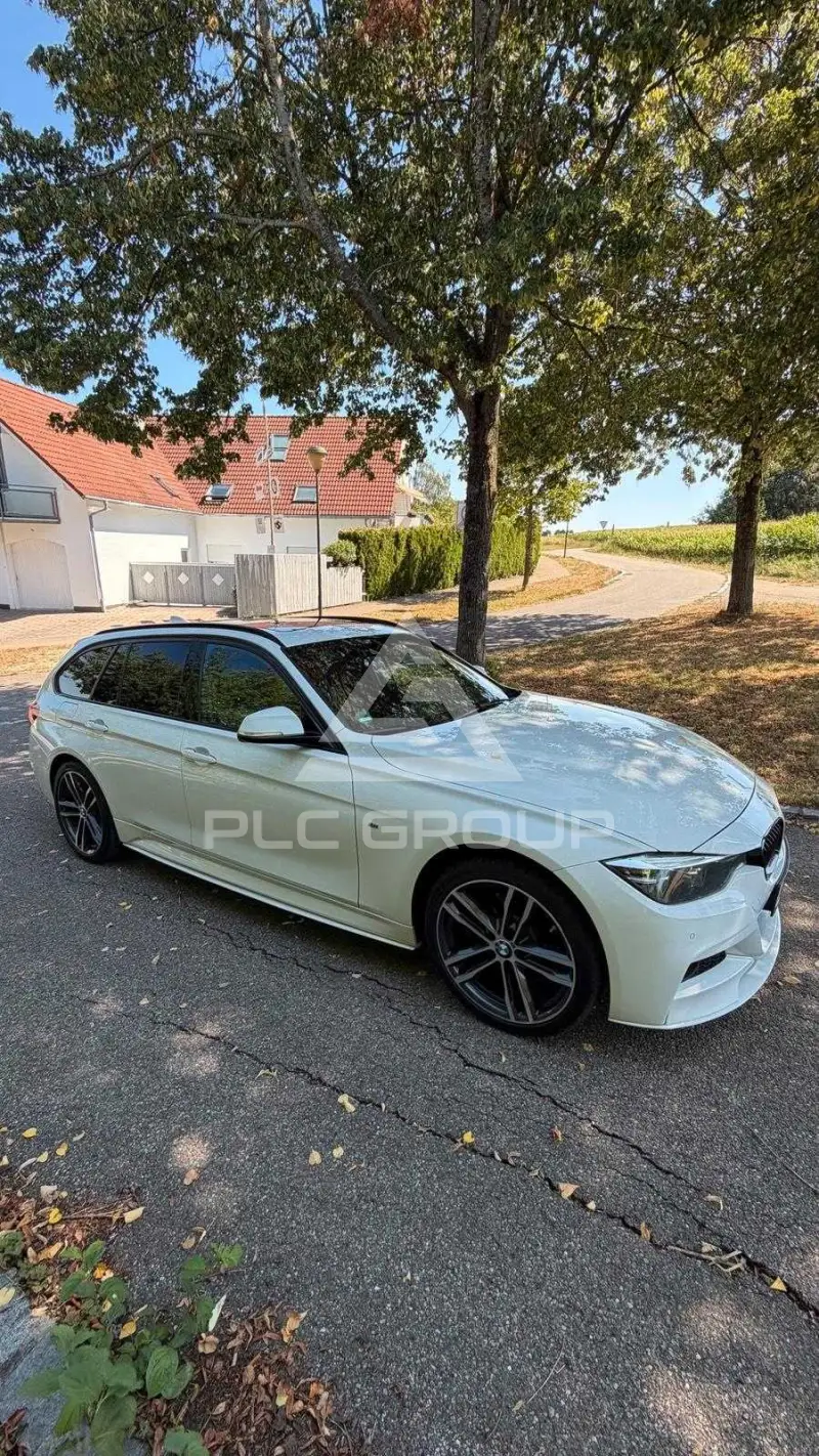 2019 BMW 330