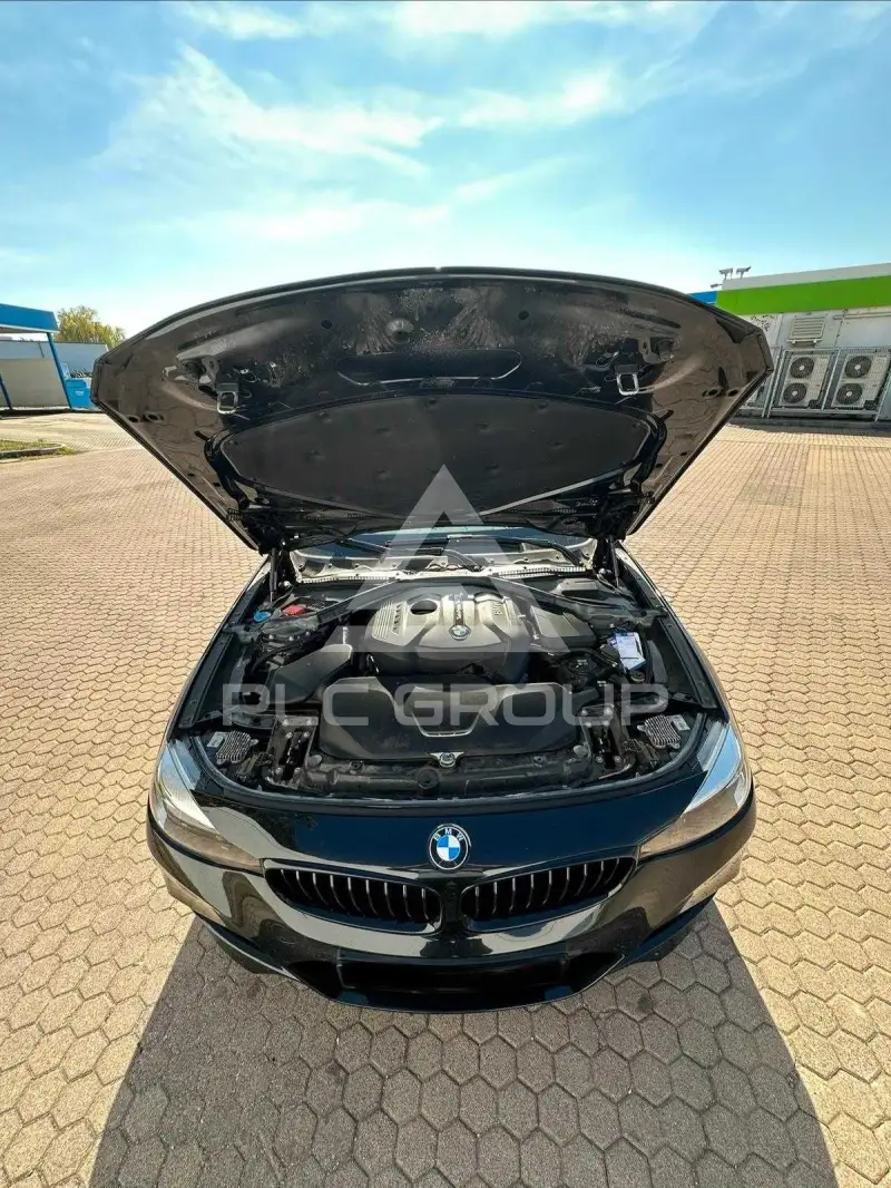 2019 BMW 330