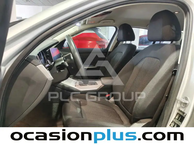 2019 BMW 330