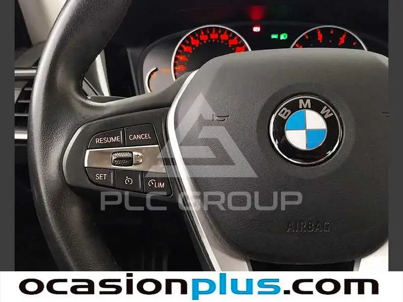 2019 BMW 330