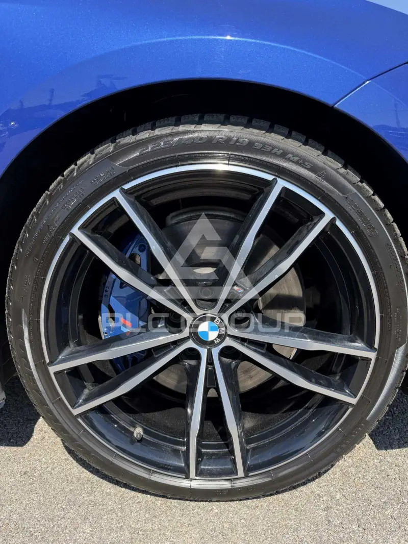 2019 BMW 330