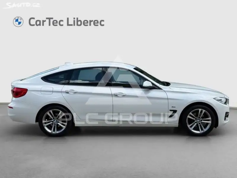 2019 BMW 330