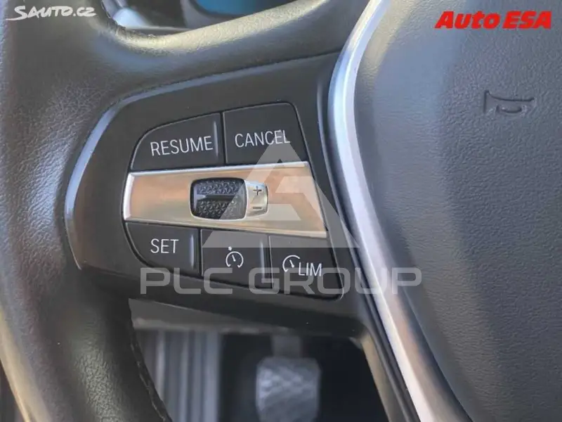 2019 BMW 330