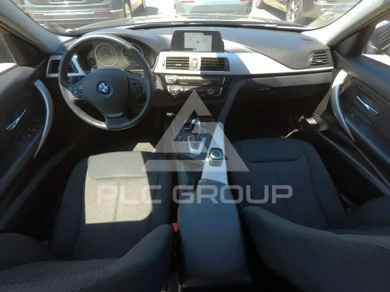 2019 BMW 330
