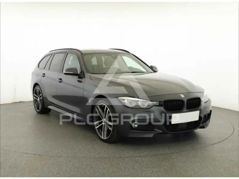 2019 BMW 330