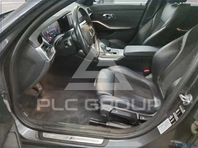 2019 BMW 330