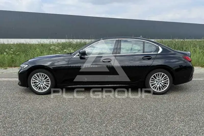 2019 BMW 330