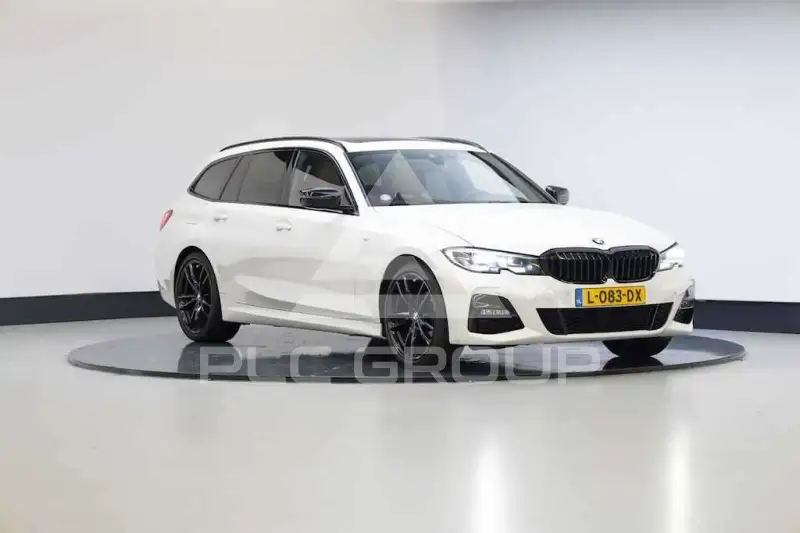 2019 BMW 330