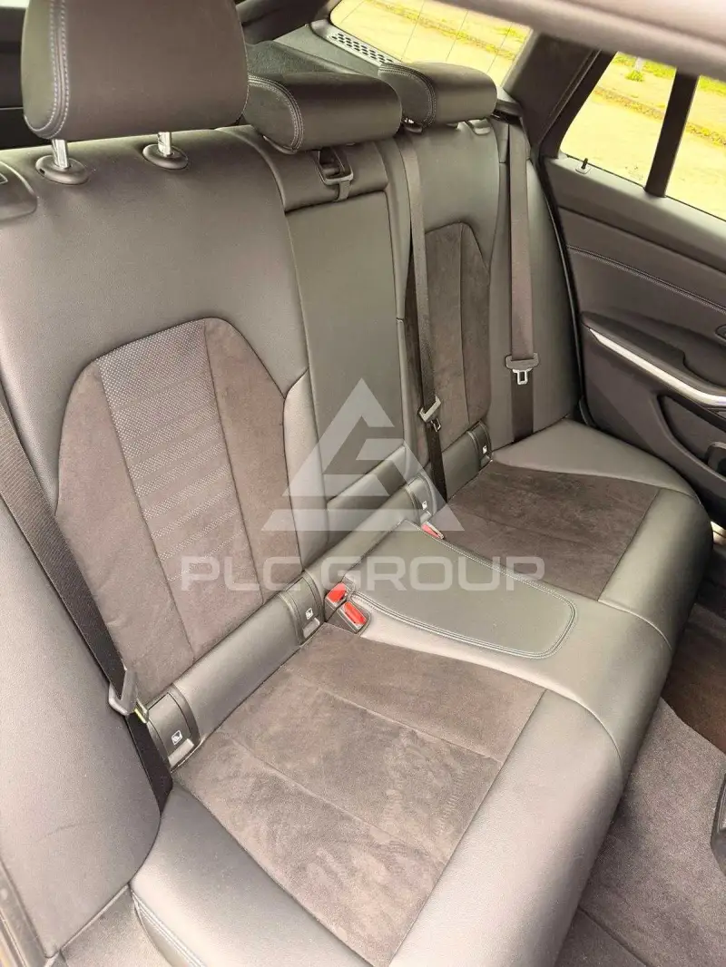 2019 BMW 330