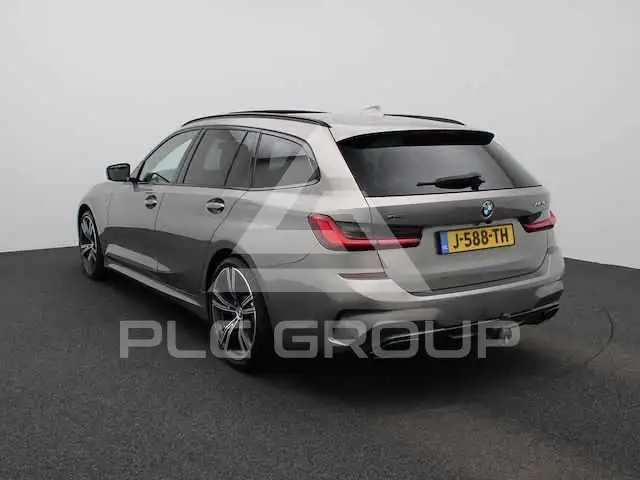 2019 BMW 330