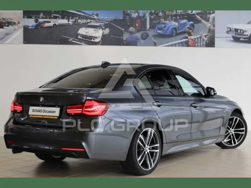 2019 BMW 330