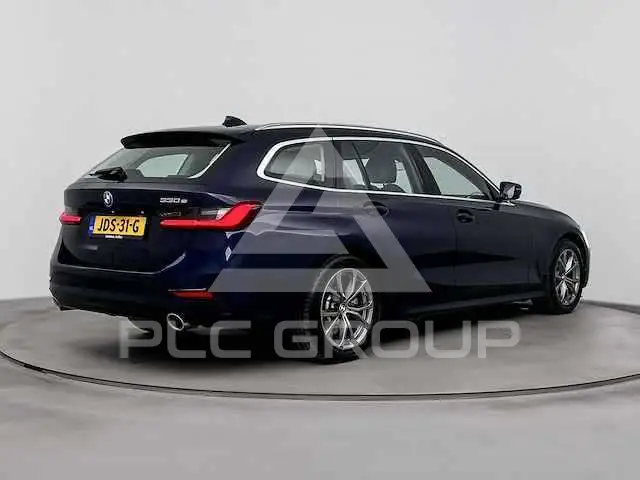 2019 BMW 330