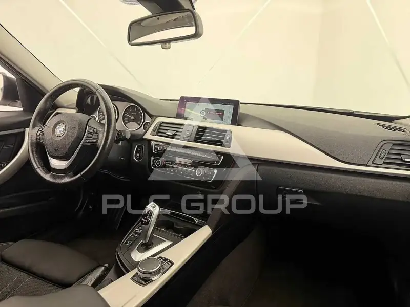 2019 BMW 330