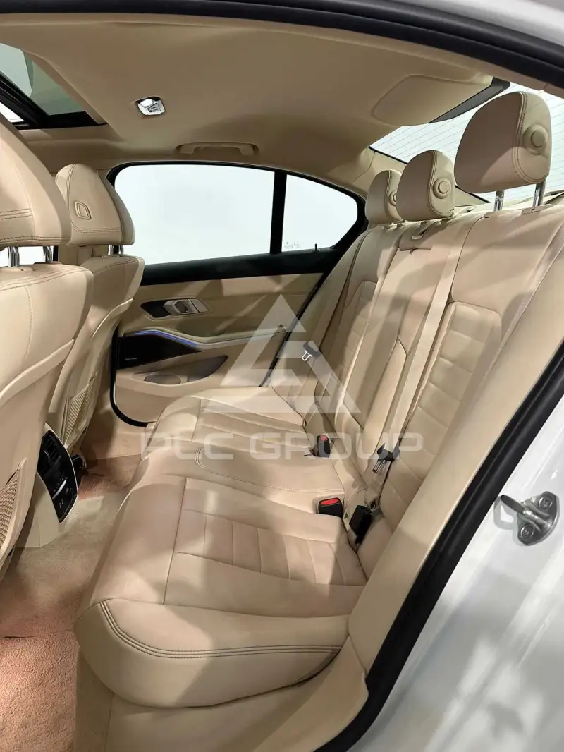 2019 BMW 330