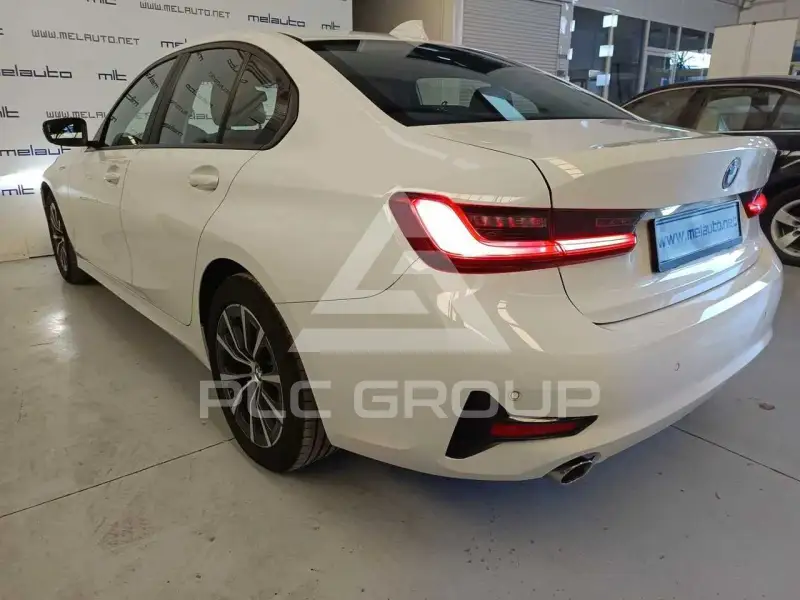 2019 BMW 330