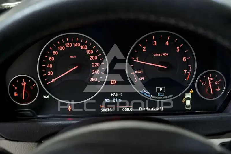 2019 BMW 330