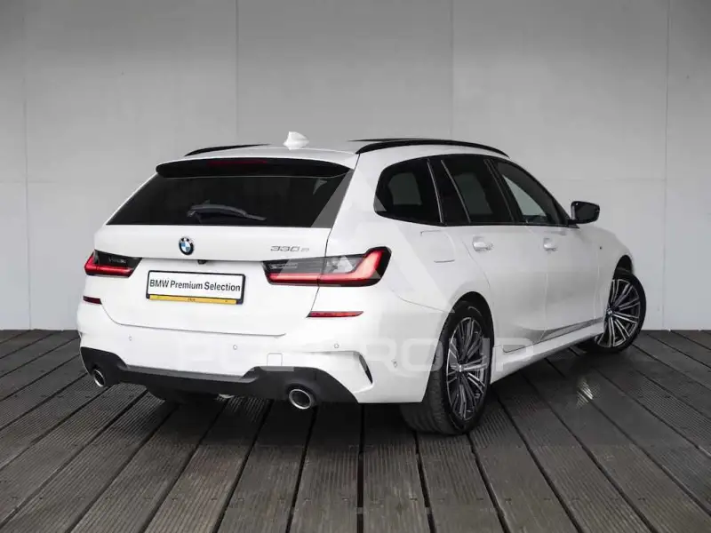 2019 BMW 330