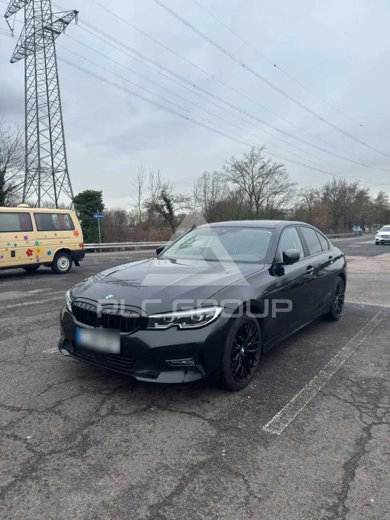 2019 BMW 330