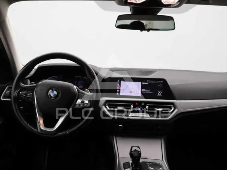 2019 BMW 330