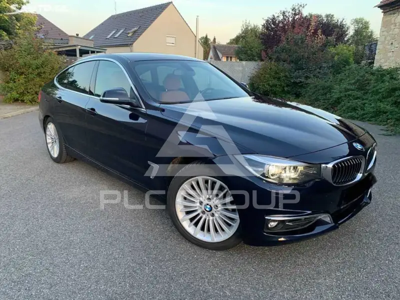 2019 BMW 330