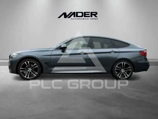 2019 BMW 330