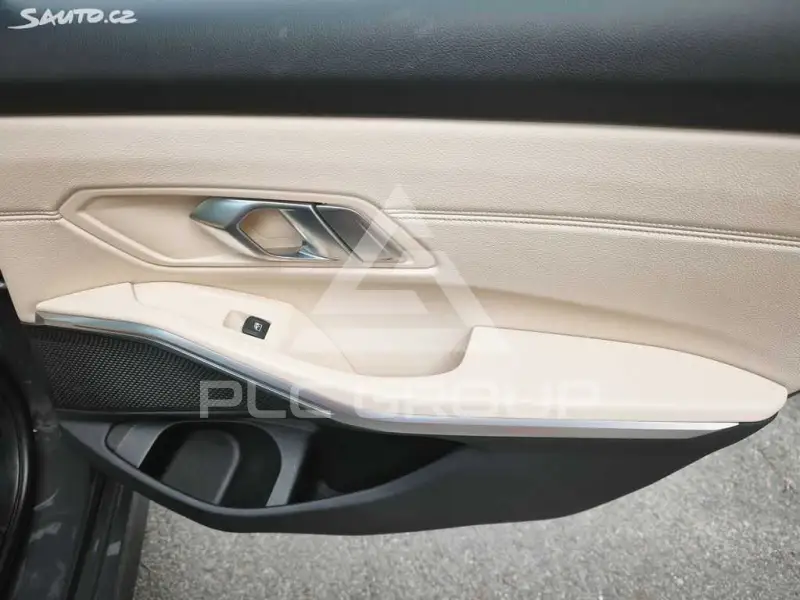 2019 BMW 330