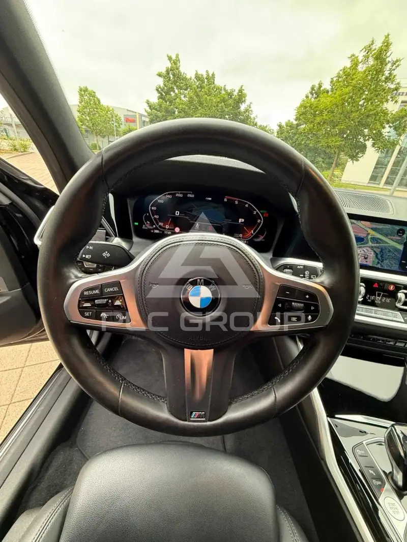 2019 BMW 330