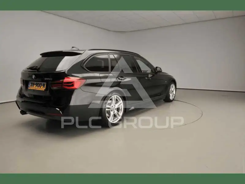 2019 BMW 330