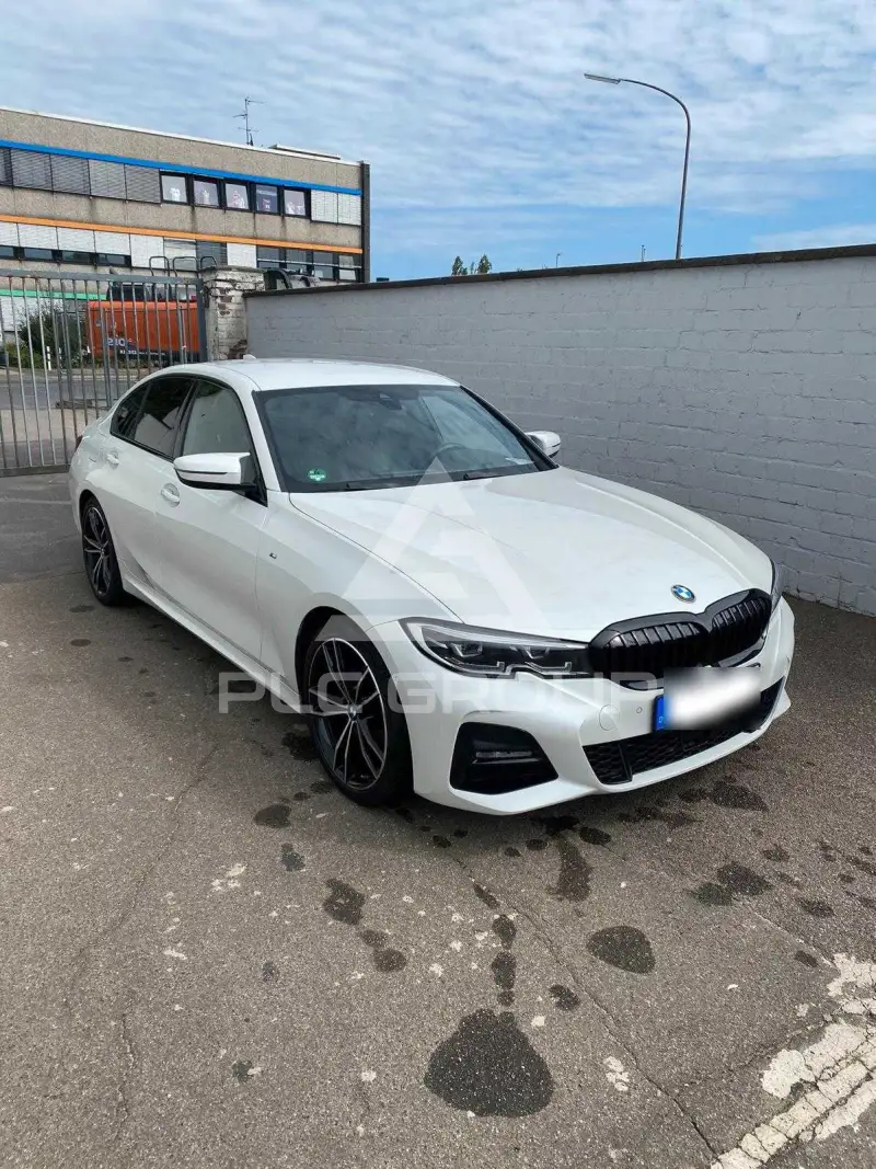 2019 BMW 330
