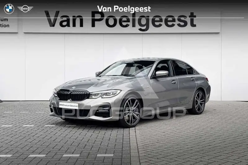 2019 BMW 330