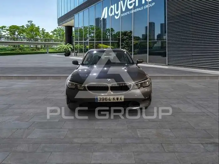 2019 BMW 330