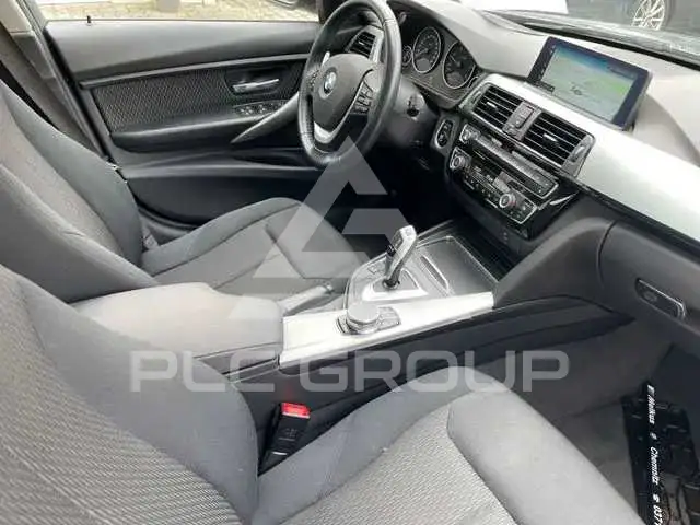 2019 BMW 330