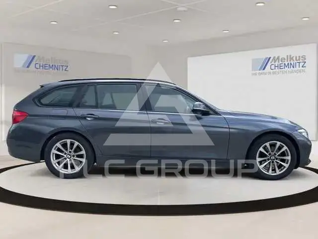 2019 BMW 330