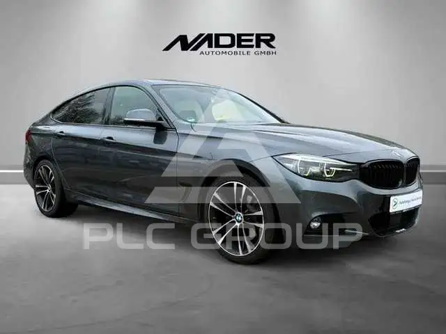 2019 BMW 330