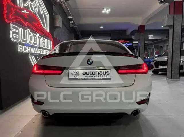 2019 BMW 330