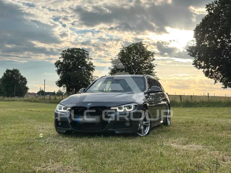 2019 BMW 330