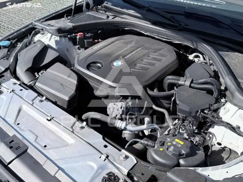 2019 BMW 330