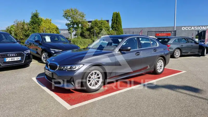 2019 BMW 330