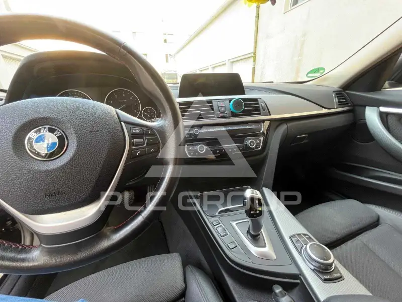 2019 BMW 330