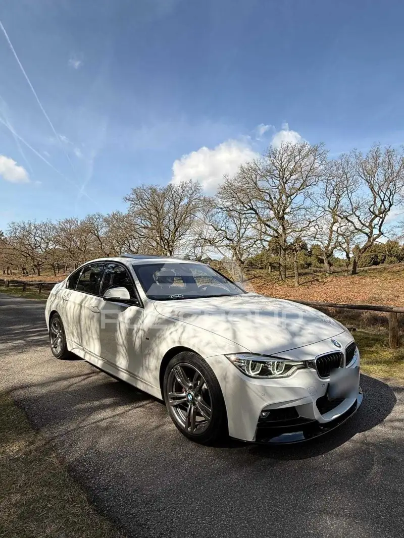 2019 BMW 330