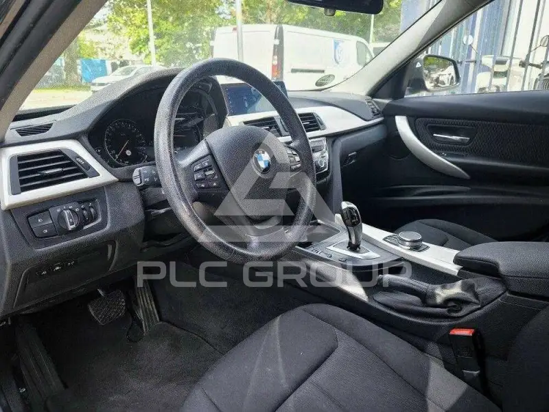 2019 BMW 330