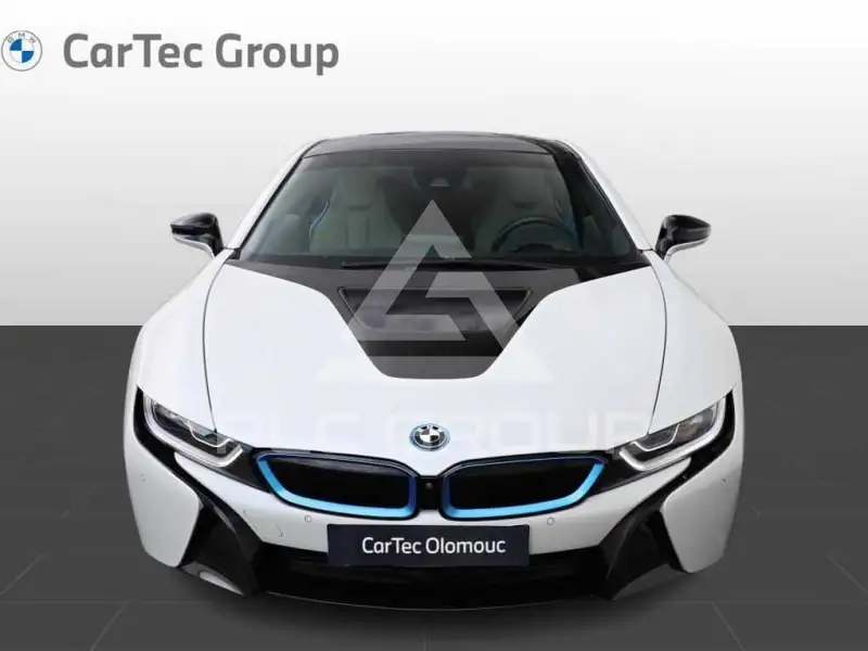 2019 BMW I8