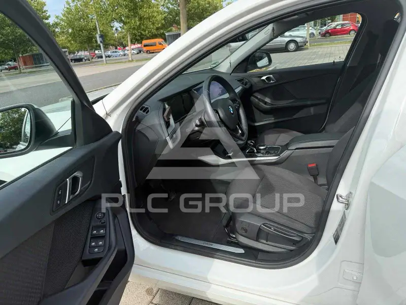 2019 BMW 120