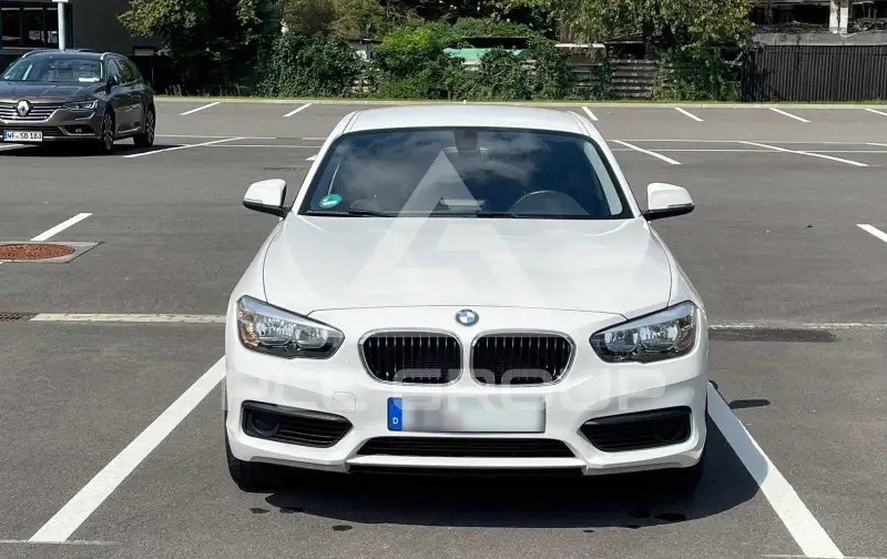 2019 BMW 120