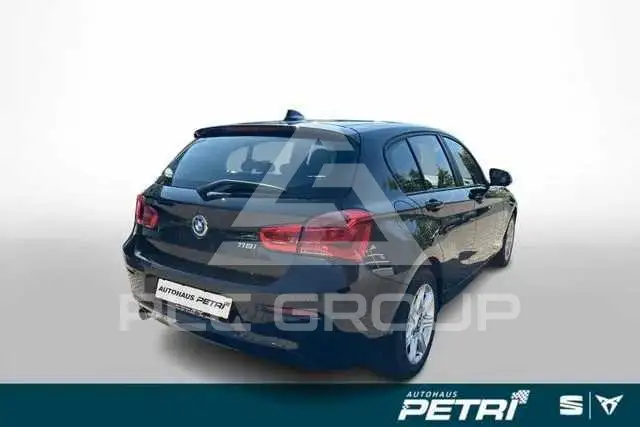 2019 BMW 120