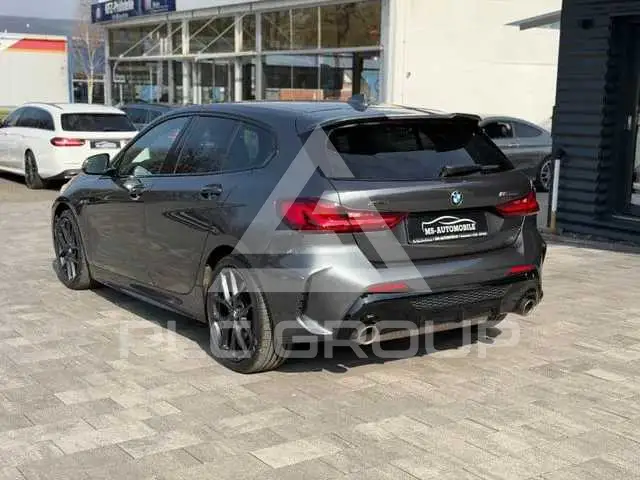2019 BMW 120
