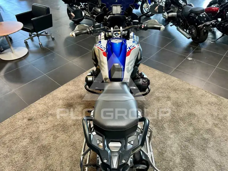 2019 BMW 120