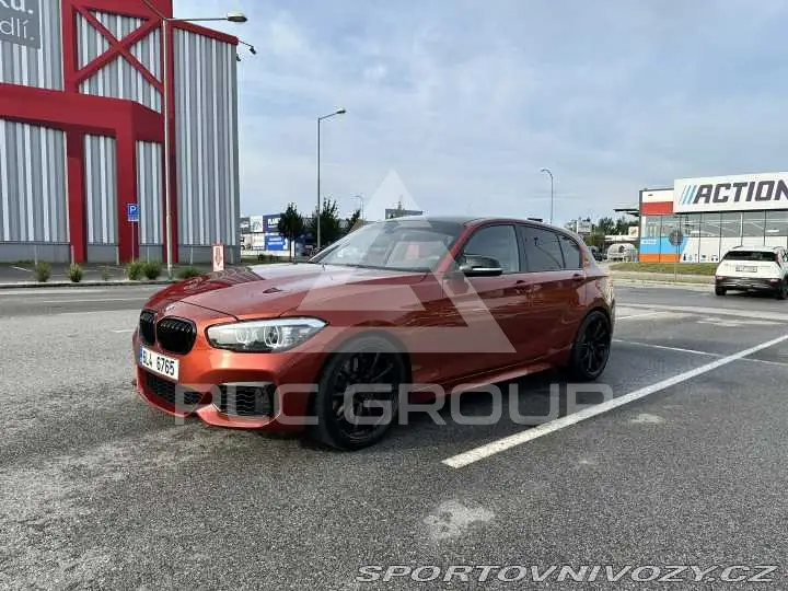 2019 BMW 120