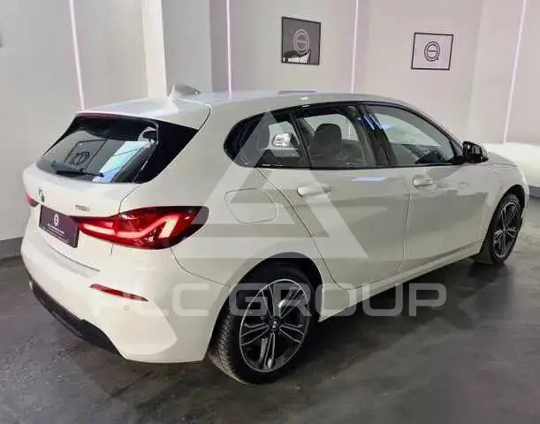 2019 BMW 120