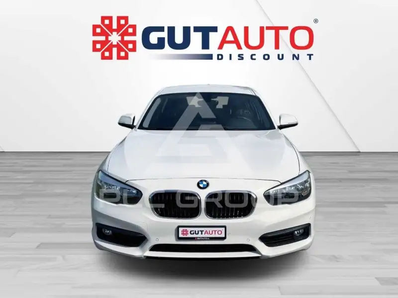 2019 BMW 120